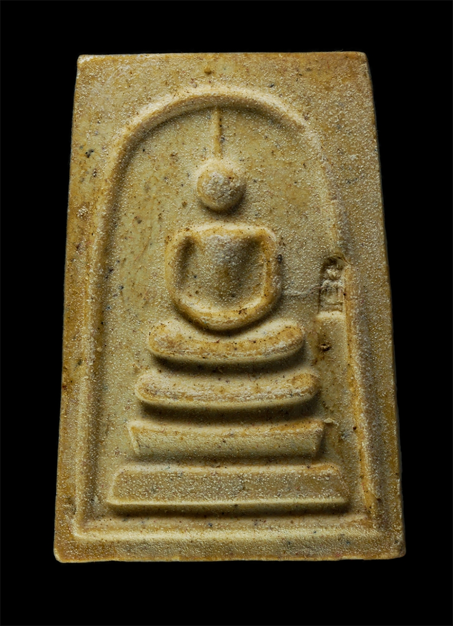 18Mar25 (69)p.jpg - พระสมเด็จวัดระฆัง รุ่น มี เฮง รวย ปี2552 เนื้อผงพุทธคุณผสมผงสมเด็จระฆัง ปลุกเสกโดยพระธรรมธีรราชมหามุนี (เจ้าคุณเที่ยง) เจ้าอาวาสวัดระฆัง กรุงเทพฯ พระส [..] | https://kamulet.in.th